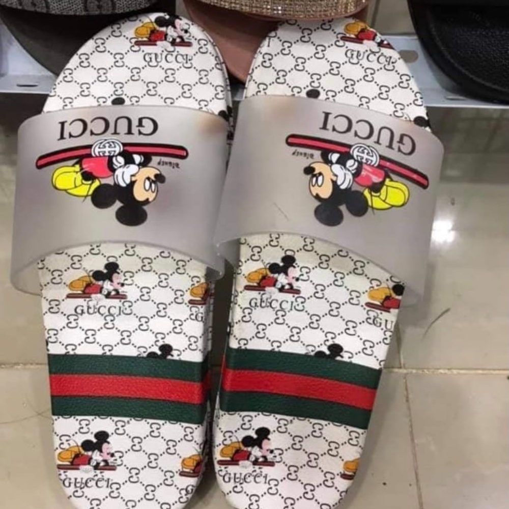 Sandals - Picture 4 of 11